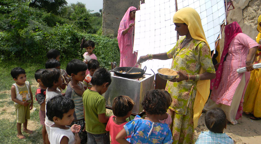 barefootcollege_fundraise_solarcooking