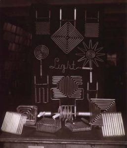 Nikola Tesla - Principios de la luz neón